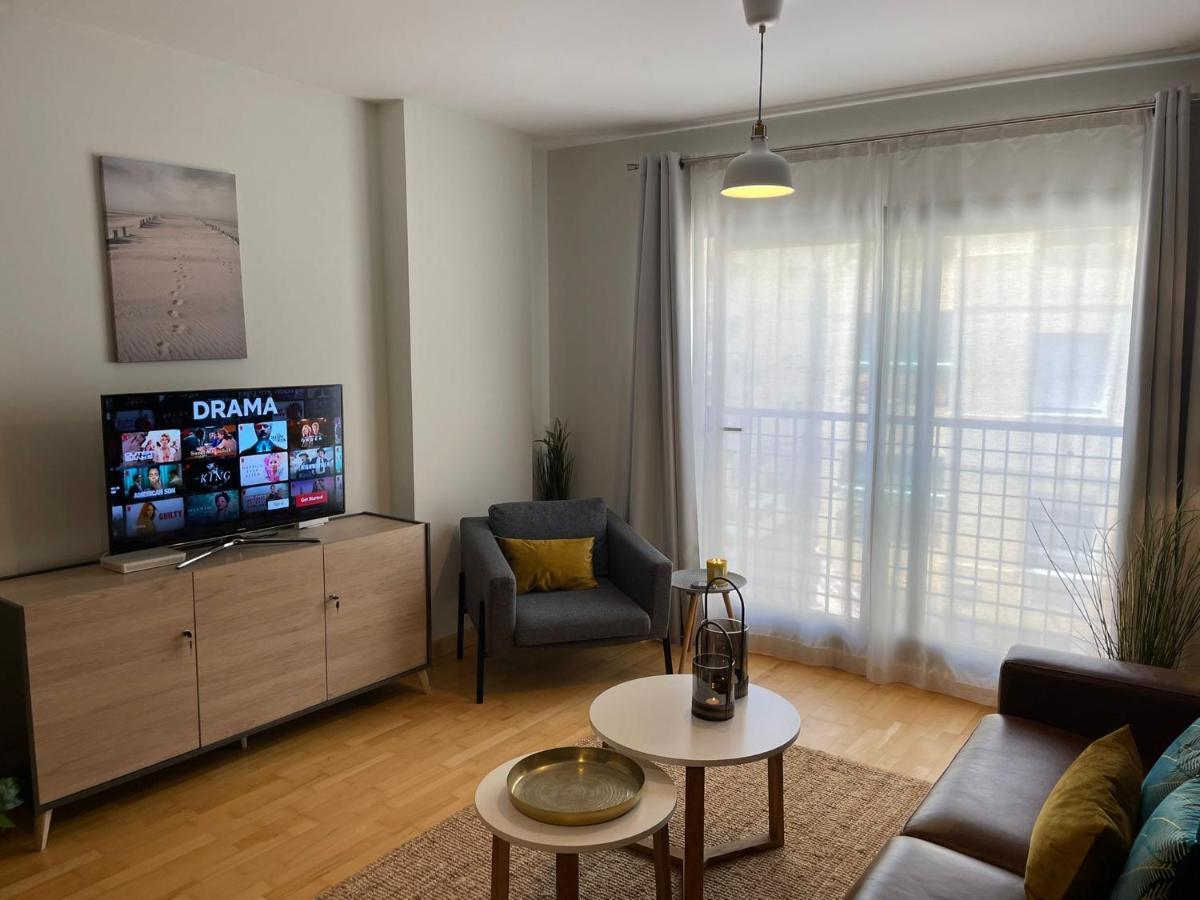 A Space That Feels Like Home With Private Parking Malaga Zewnętrze zdjęcie