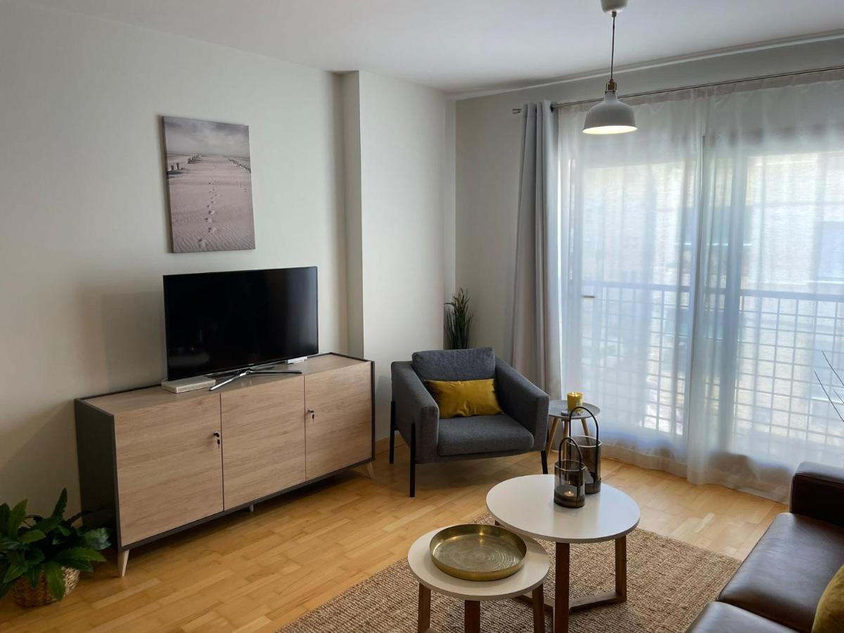 A Space That Feels Like Home With Private Parking Malaga Zewnętrze zdjęcie